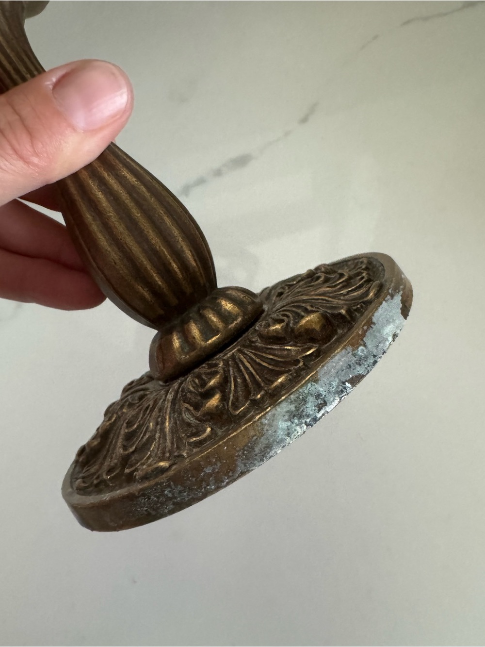 Ornate solid Brass Pedestal Soap Dish - Picture 7 of 9